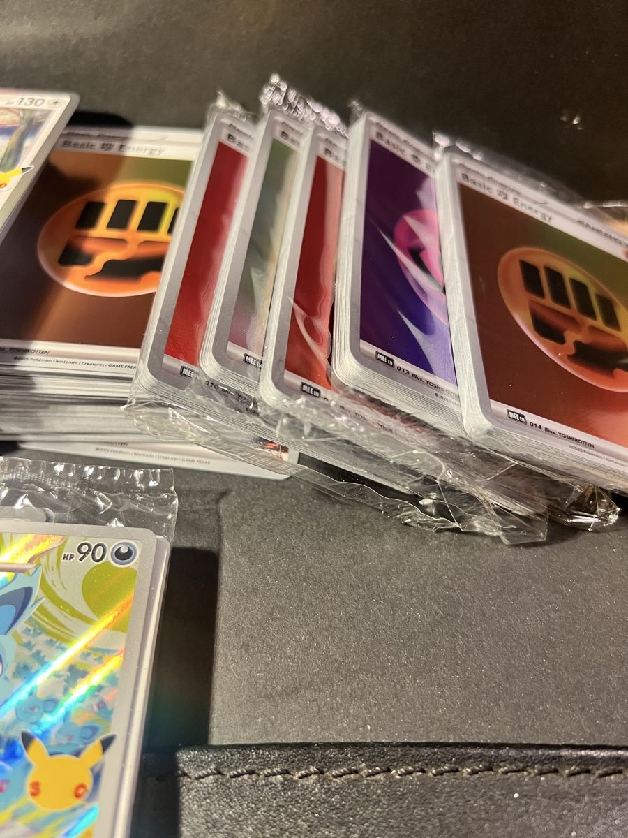 Pokémon Carte collezionabili: Pokémon 30th BULK – Nuovo (secondo la descrizione) da Goldach venduto da Milosg3 3
