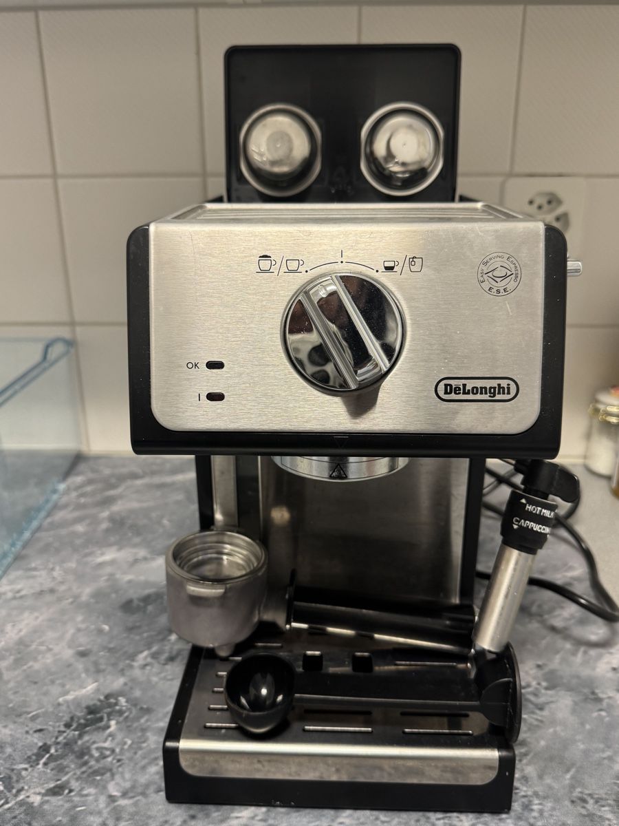 De'Longhi Macchine per caffè & Macchine per espresso: DeLonghi Espresso-Kaffeemaschine – Usato da Aarau venduto da sug_b6fr 2