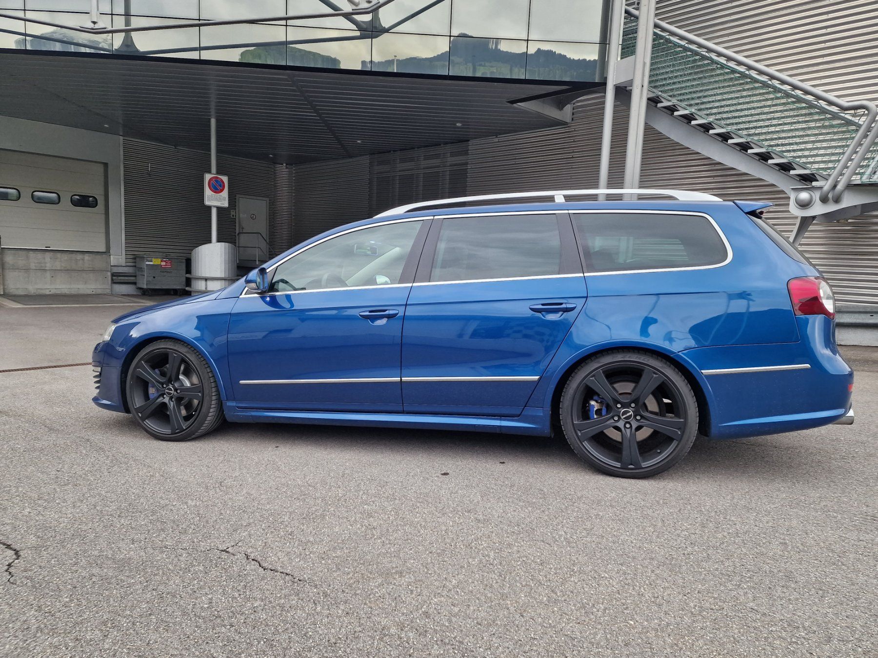 VW Autos: VW Passat Variant R36 4Motion – Gebraucht aus Netstal von  4