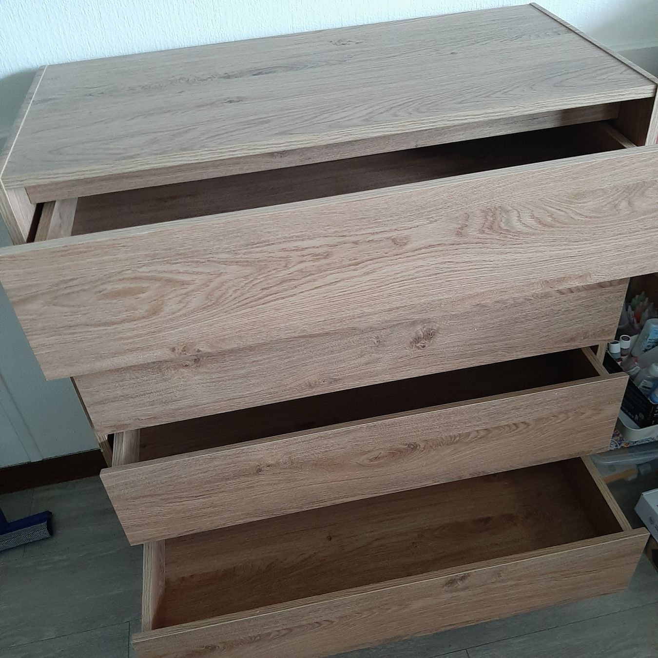 Cassettiere: Kommode Eiche Nachbildung 4 Schubladen B82xH95xT40cm – Usato da Renens VD venduto da Gisili90 2