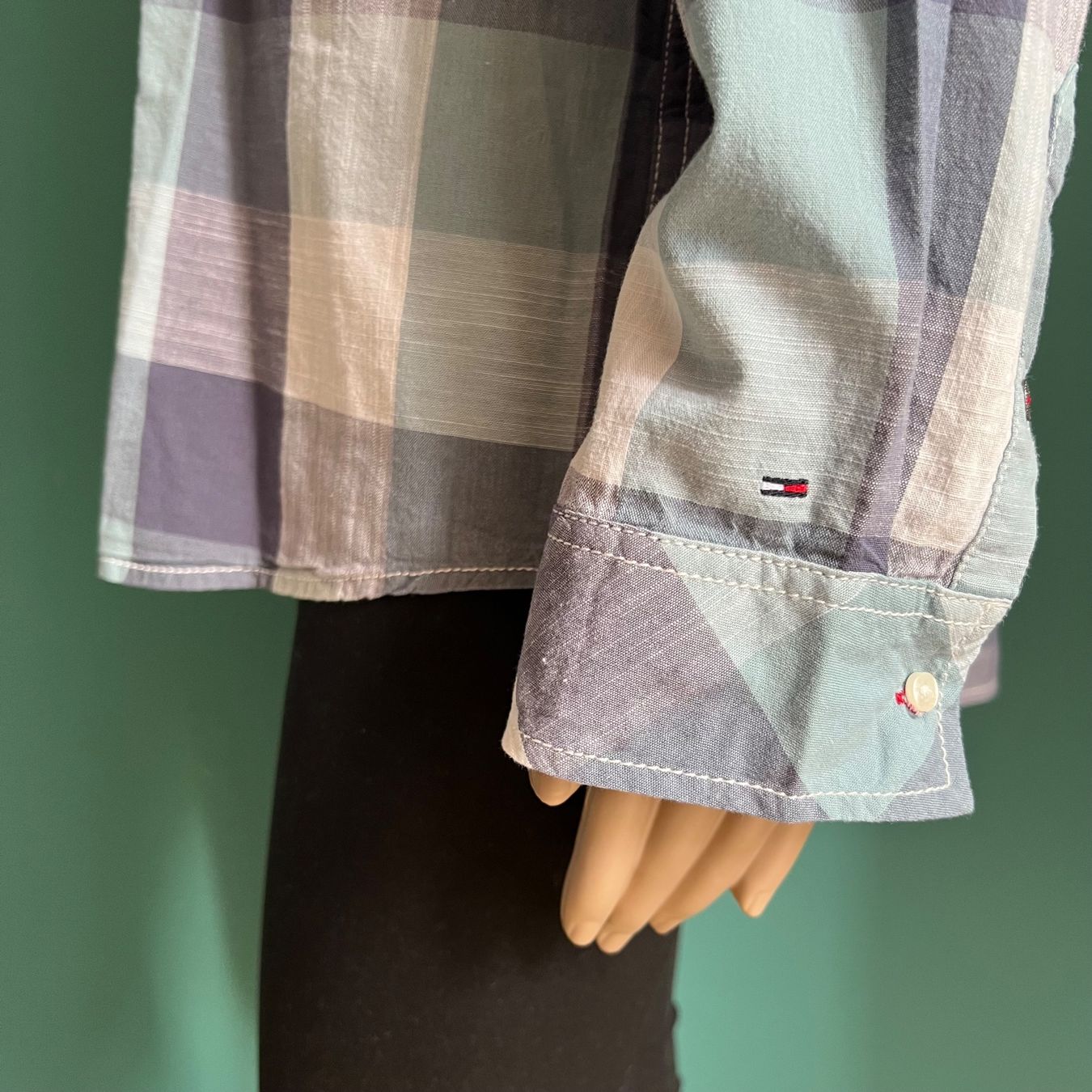 Tommy Hilfiger Camicette: HILFIGER DENIM Hemd 🩵 – Usato da zürich venduto da vintage12 3
