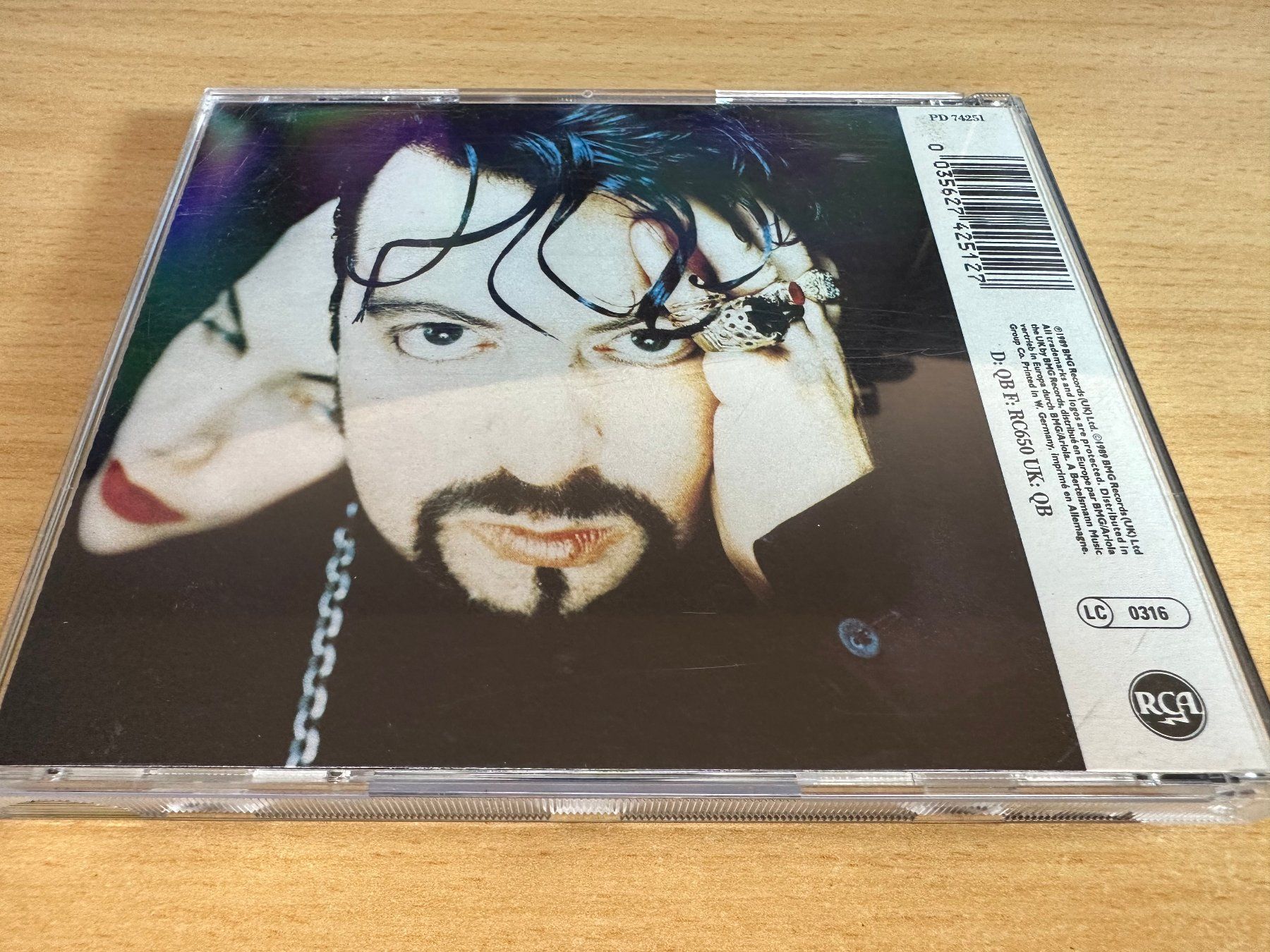 CD: Eurythmics – We Too Are One – Usato da Rikon im Tösstal venduto da Alpenmutz 1