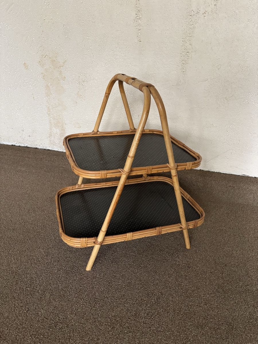 Scaffali: Retro Rattan-Bambus Etagere – Usato da Münsingen venduto da Sinonn
