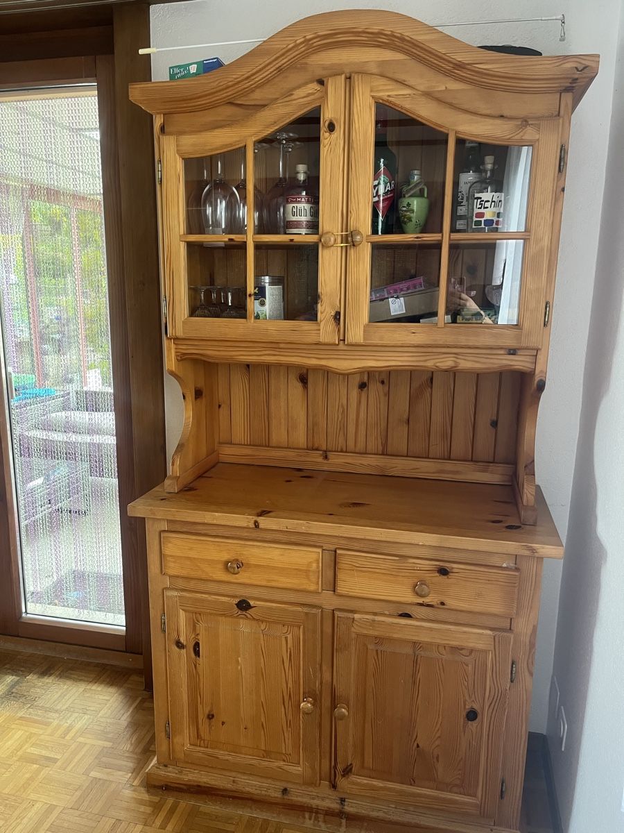Büffets: Rustikaler Schrank/Buffet – Gebraucht aus St.Ursen von starjet