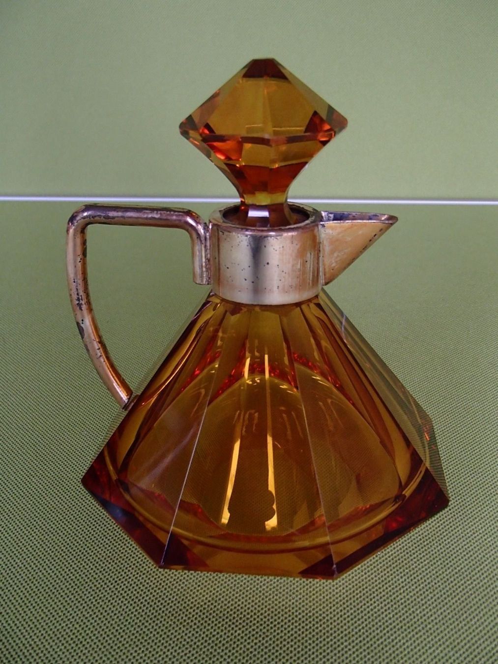 Caraffe: Art Deco Honig gelbe versilberte Karaffe – Usato da Schöfflisdorf venduto da pullux