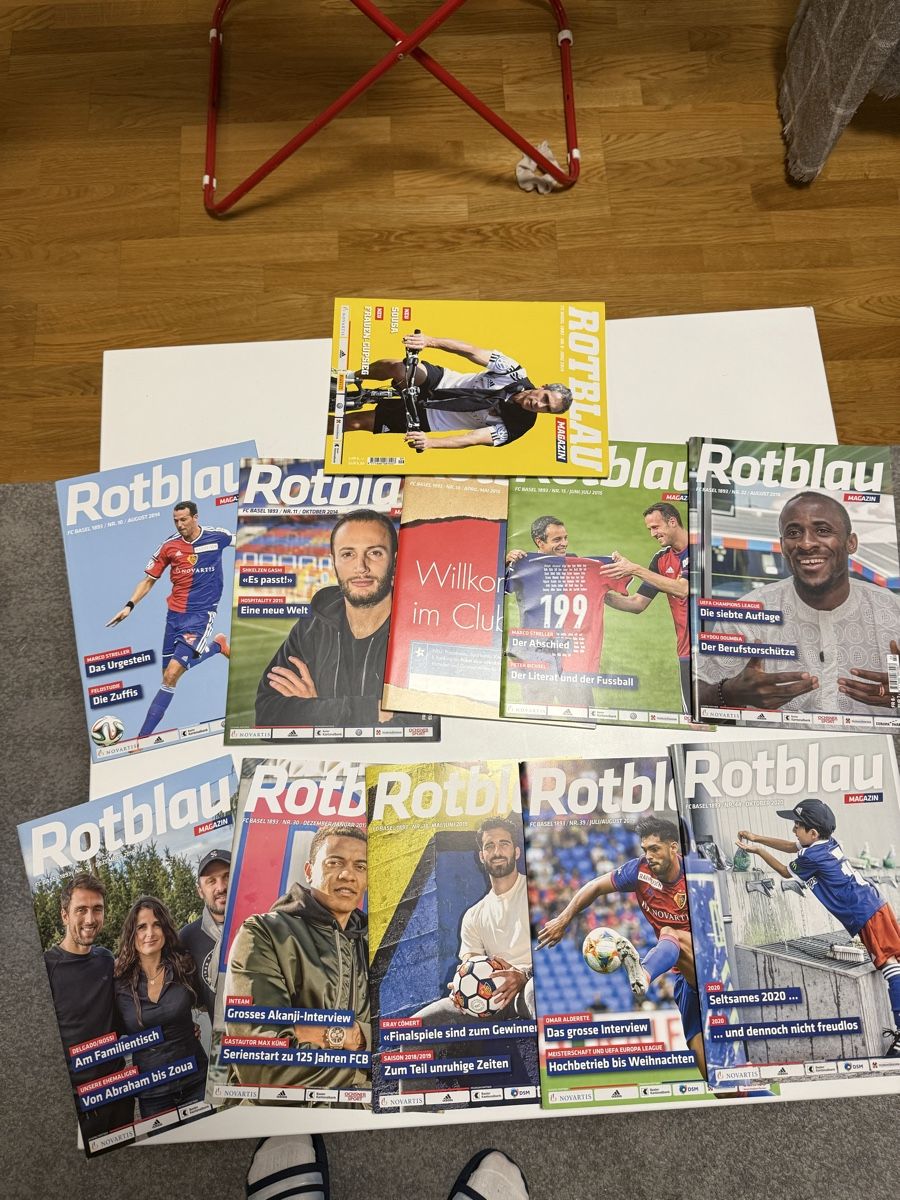 Revues & Magazines: FC Basel Hefte  – D'occasion à Basel par momo.st