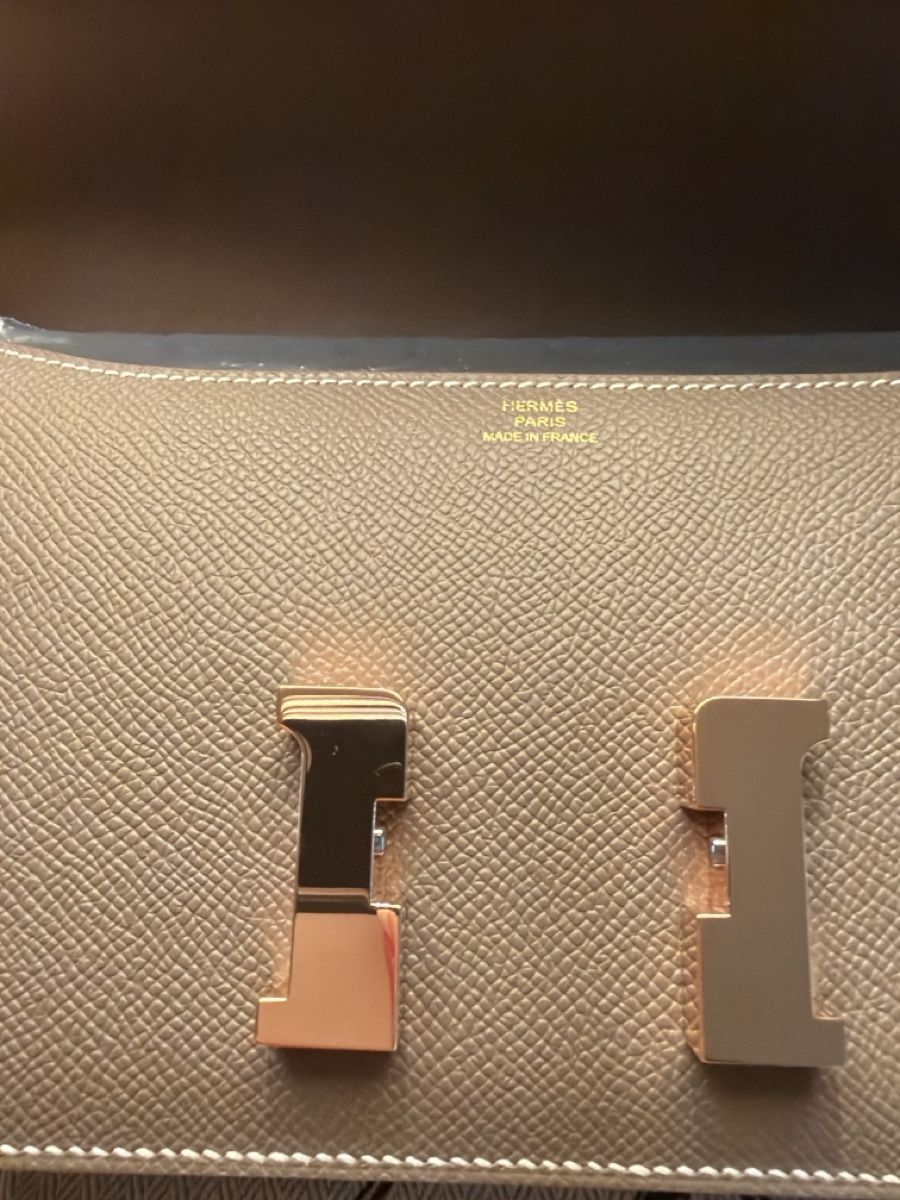 Hermès Borse da donna: Hermès Constance Élan 24 Étoupe Hardware Or Rose Full Set – Nuovo (secondo la descrizione) da St-Légier-Chiésaz venduto da mir_7mcg 3