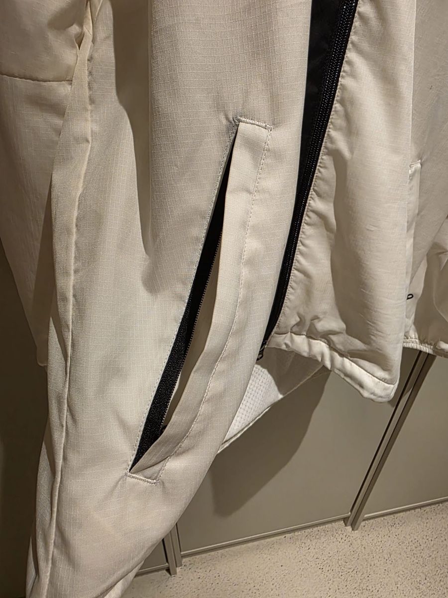 Adidas Jacken: Adidas Sportjacke – Gebraucht aus Zürich von Kawasaki_7 4