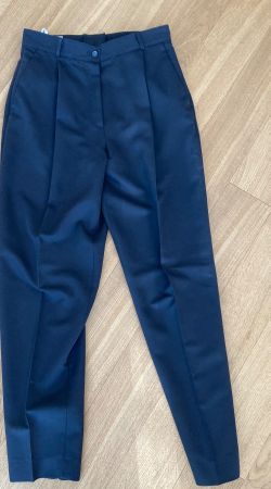 Stoffhose mit Bundfalten