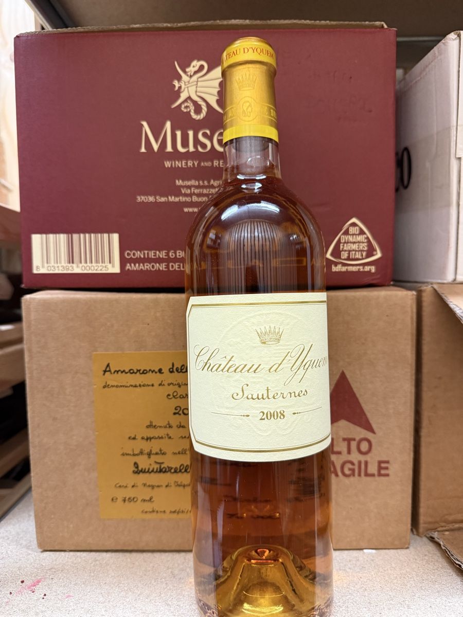 Yquem Vino: Chateau d'Yquem 2008 – Nuovo e nell'imballaggio originale da Troinex venduto da Airain