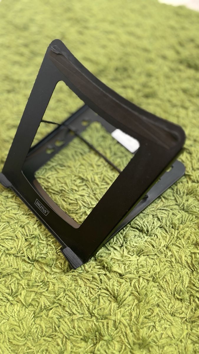 Racks & Ständer: DIGITUS Laptopständer schwarz gebraucht – Gebraucht aus Oberengstringen von ann_ddh2
