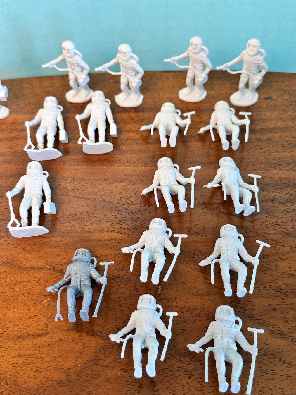 Kit di modellismo & Modellini statici: Astronauten-Figuren ca. 30 Stck. – Usato da Seuzach venduto da Jage 5