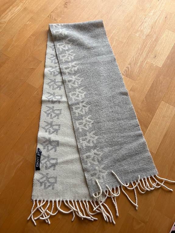 DKNY Foulard & Sciarpe: DKNY Schal grau, creme – Usato da Züberwangen venduto da biene_83