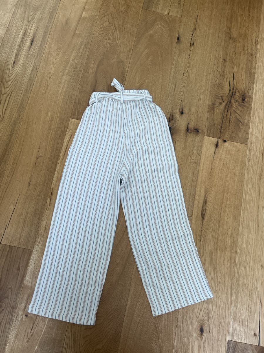 Pull&Bear Pantaloni: Stoffhose Pull&Bear gestreift mit Bindegurt Grösse XS – Usato da Zürich venduto da Vania55 1