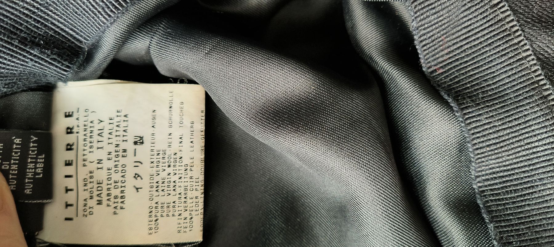 Copricapi, berretti & cappellini: Versace Hut – Usato da Beringen venduto da Holly.80 4