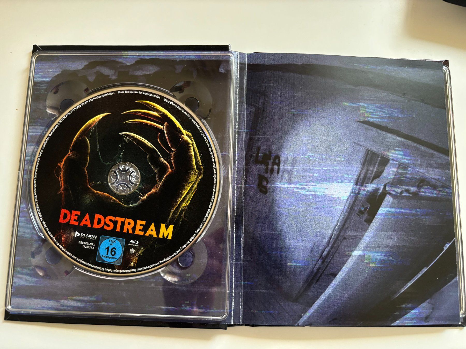 Tous les DVDs: DEAD STREAM - Mediabook - Found Footage – D'occasion à Luzern par cole.trickle 2
