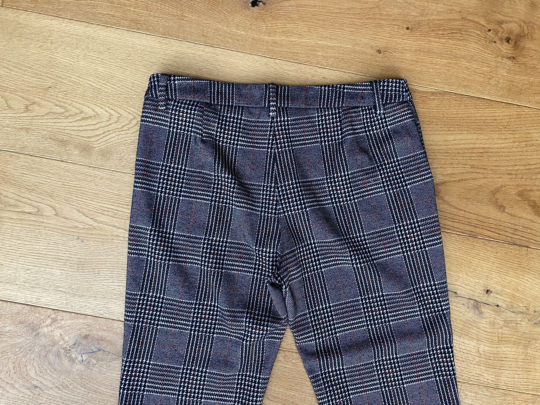 Liu Jo Pantaloni: Hose von Liu.Jo – Usato da Ittigen venduto da 132465 5