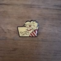 Pin émaillé « Ton métier c’est toi ! » – K-Deco Lausanne  