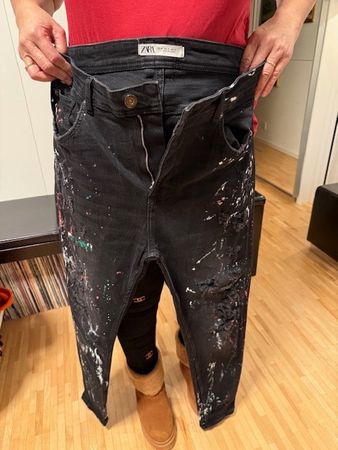 Zara Damen Jeans Gr. 38 coole Waschung schwarz