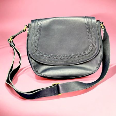 Sac à bandoulière BODEN en cuir bleu, style bohème chic