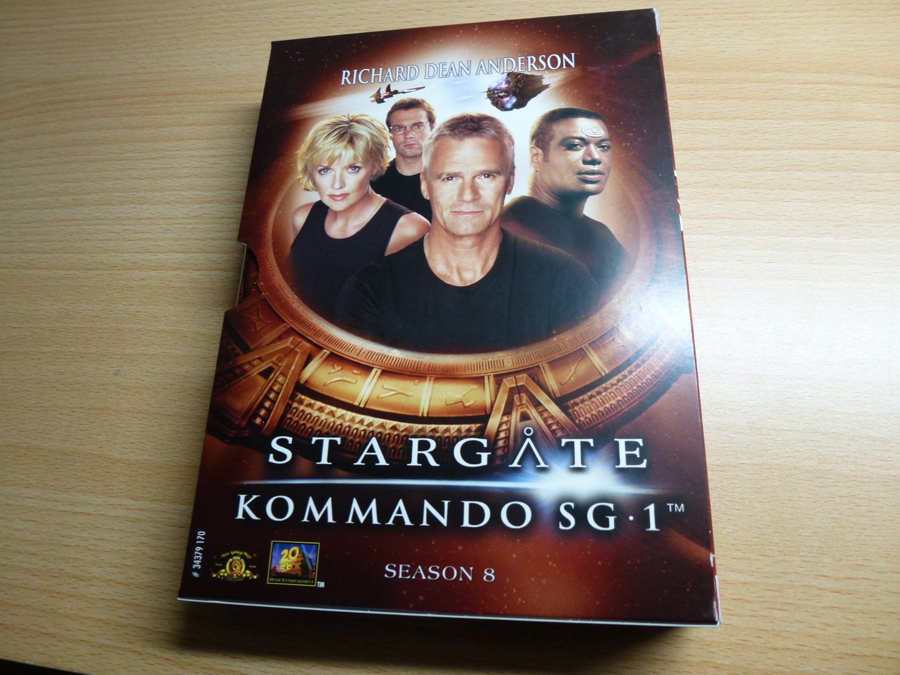 Tutti i DVDs: Stargate Staffel 8 (6DVD) – Usato da Hombrechtikon venduto da Maloev17 1