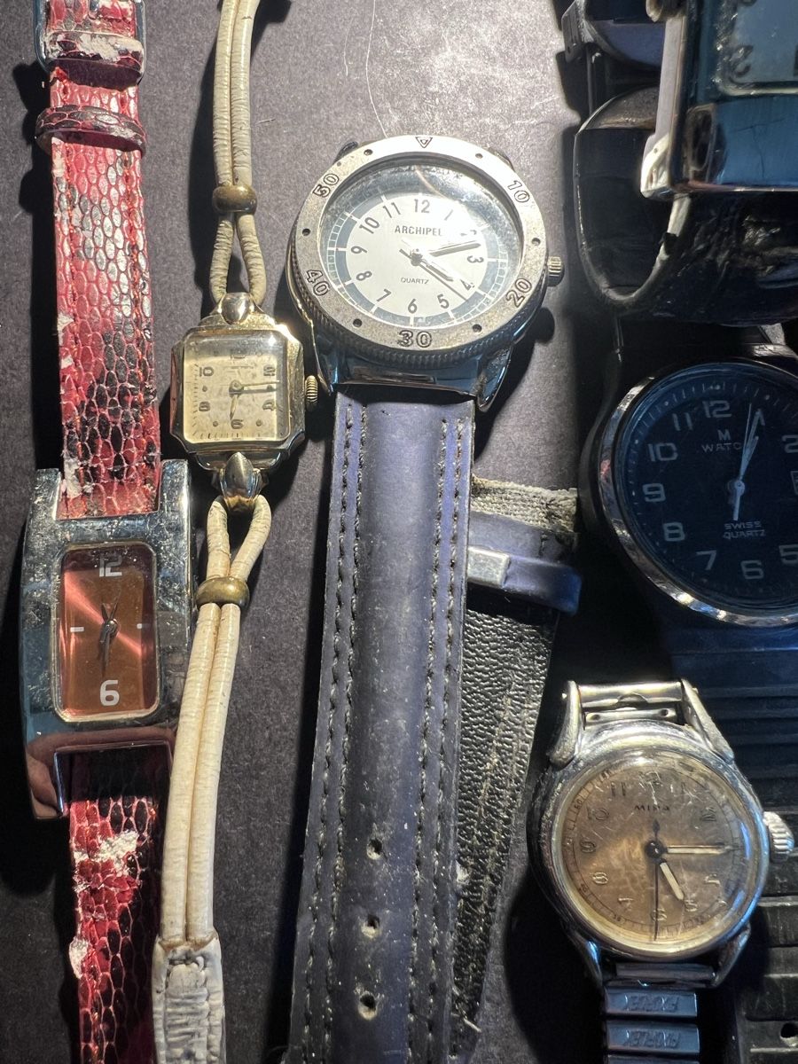 Orologi: Uhren für Bastler – Usato da Laufen venduto da groove60 1