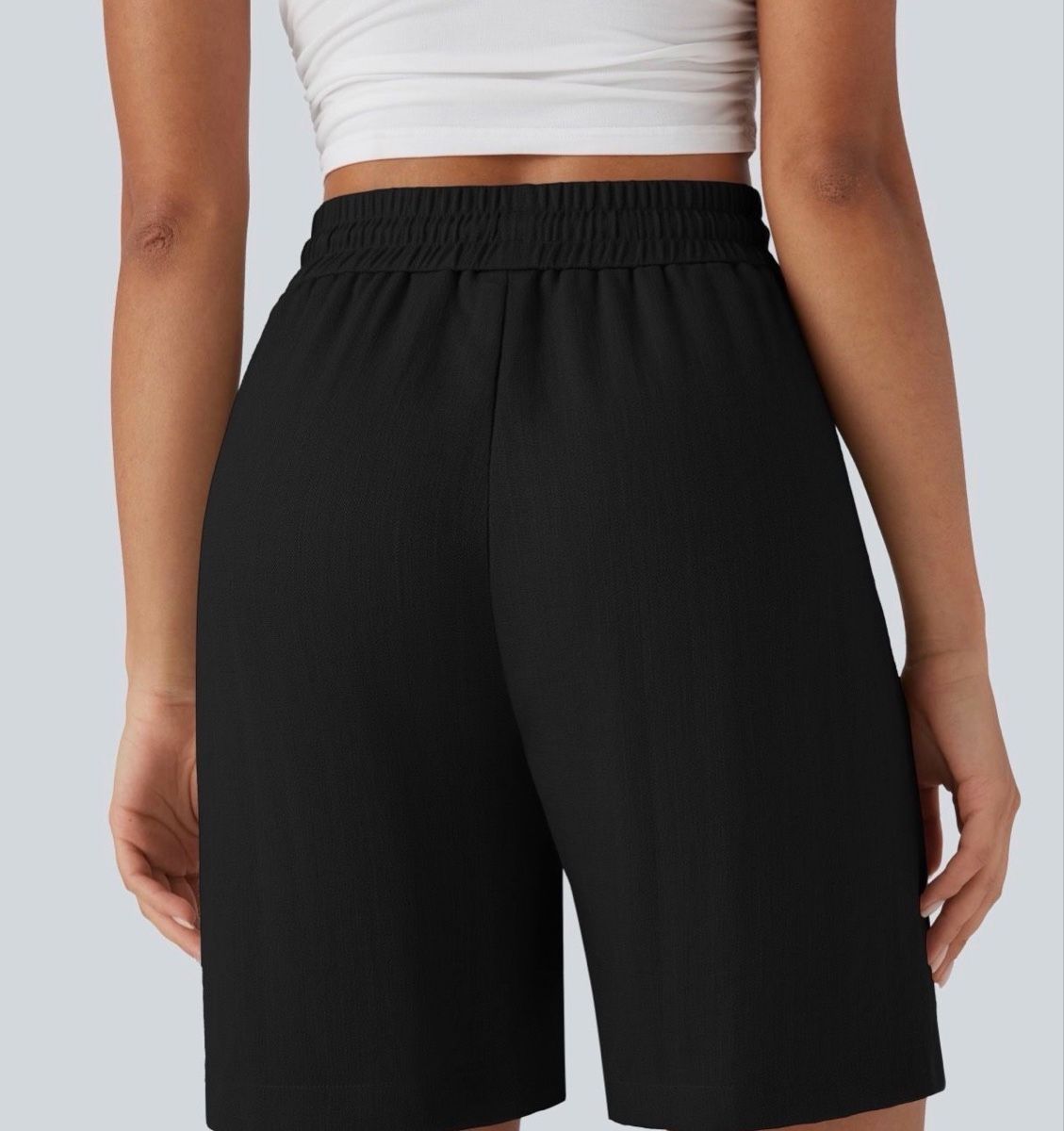 Pantaloni: Shorts von Halara – Usato da Henau venduto da martina_1998 1