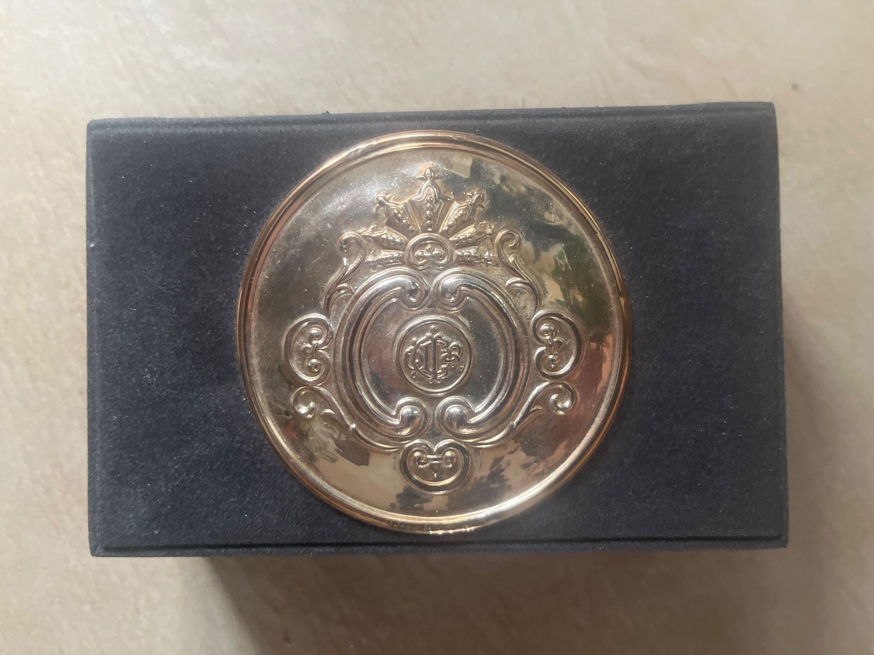 Dosen: Boite, écrin Christian DIOR vintage – Gebraucht aus Vernayaz von Darkfrost