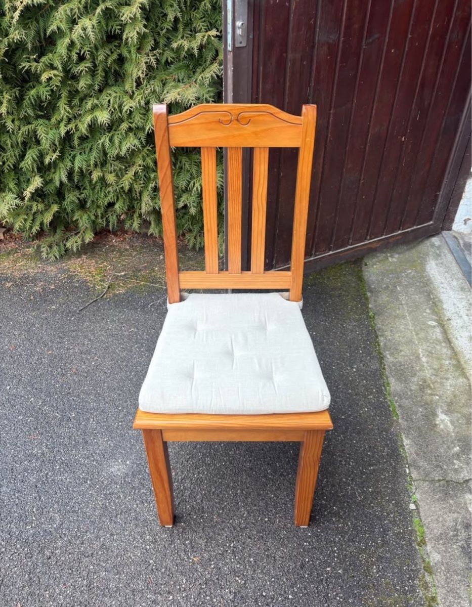 Sedie: 5 chaises en bois – Usato da Marly venduto da Oriane98