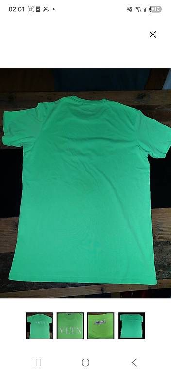 T-shirt: VALENTINO T-Shirt – Usato da Enggistein venduto da sar_b8hz