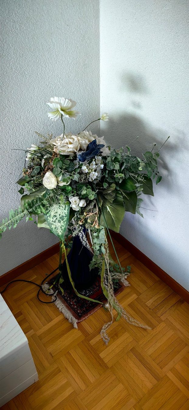 Toutes les décorations: Künstliche Blumensträusse – D'occasion à St. Gallen par Casa6