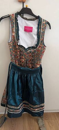 Trachten, Drindl oder Oktoberfestkleider