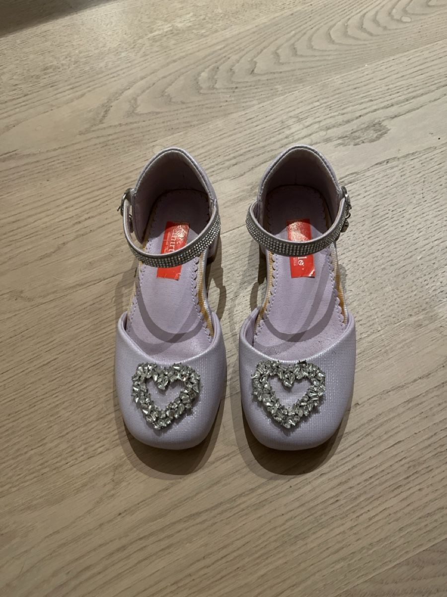 Scarpe per ragazze: Kinder Heel Gr.31 Glitzer – Usato da Brütten venduto da Aerox82