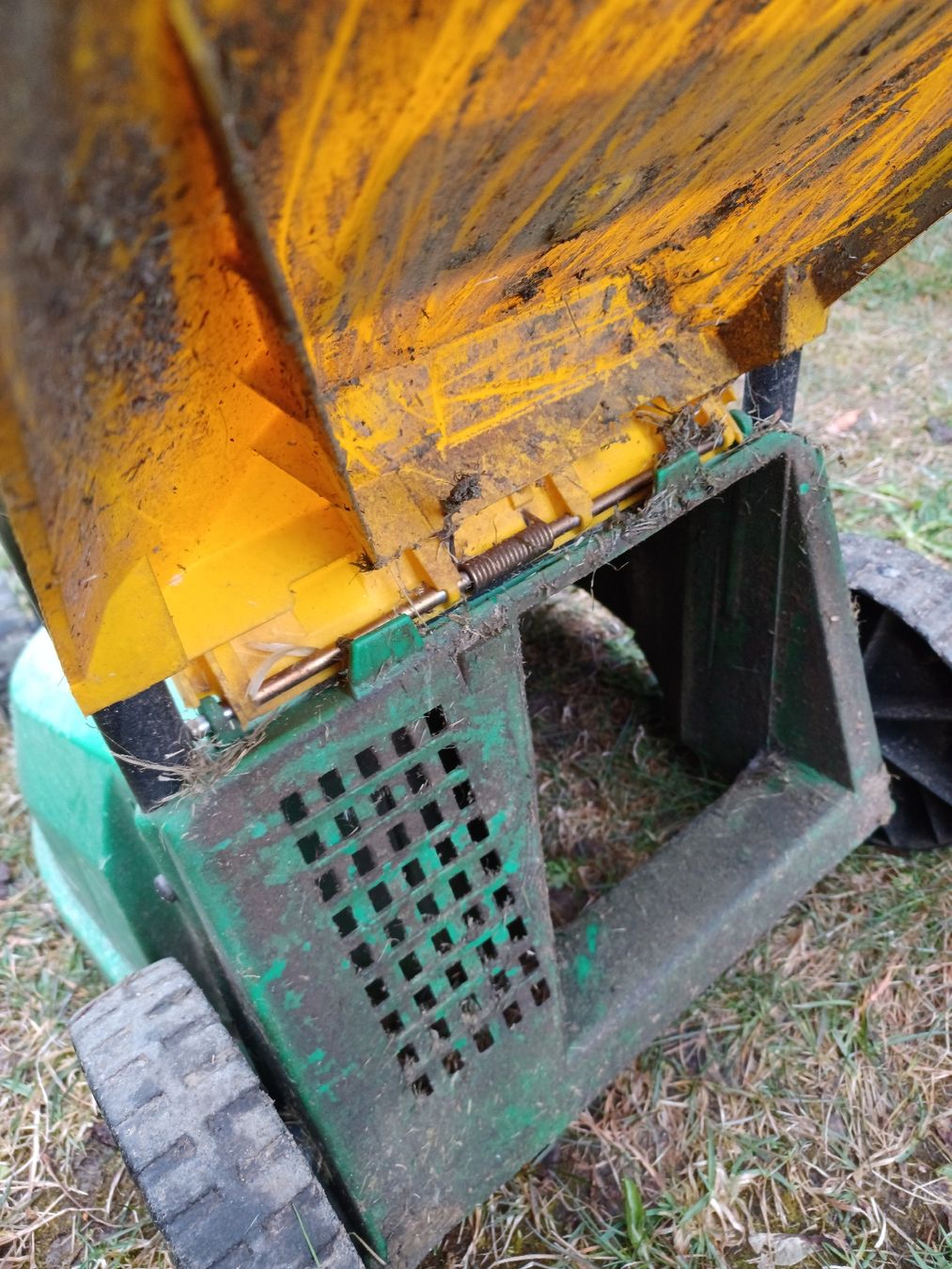 Rasenmäher: Rasenmäher OKAY Mini E 3396 – Gebraucht aus Dussnang von Chris1510 4