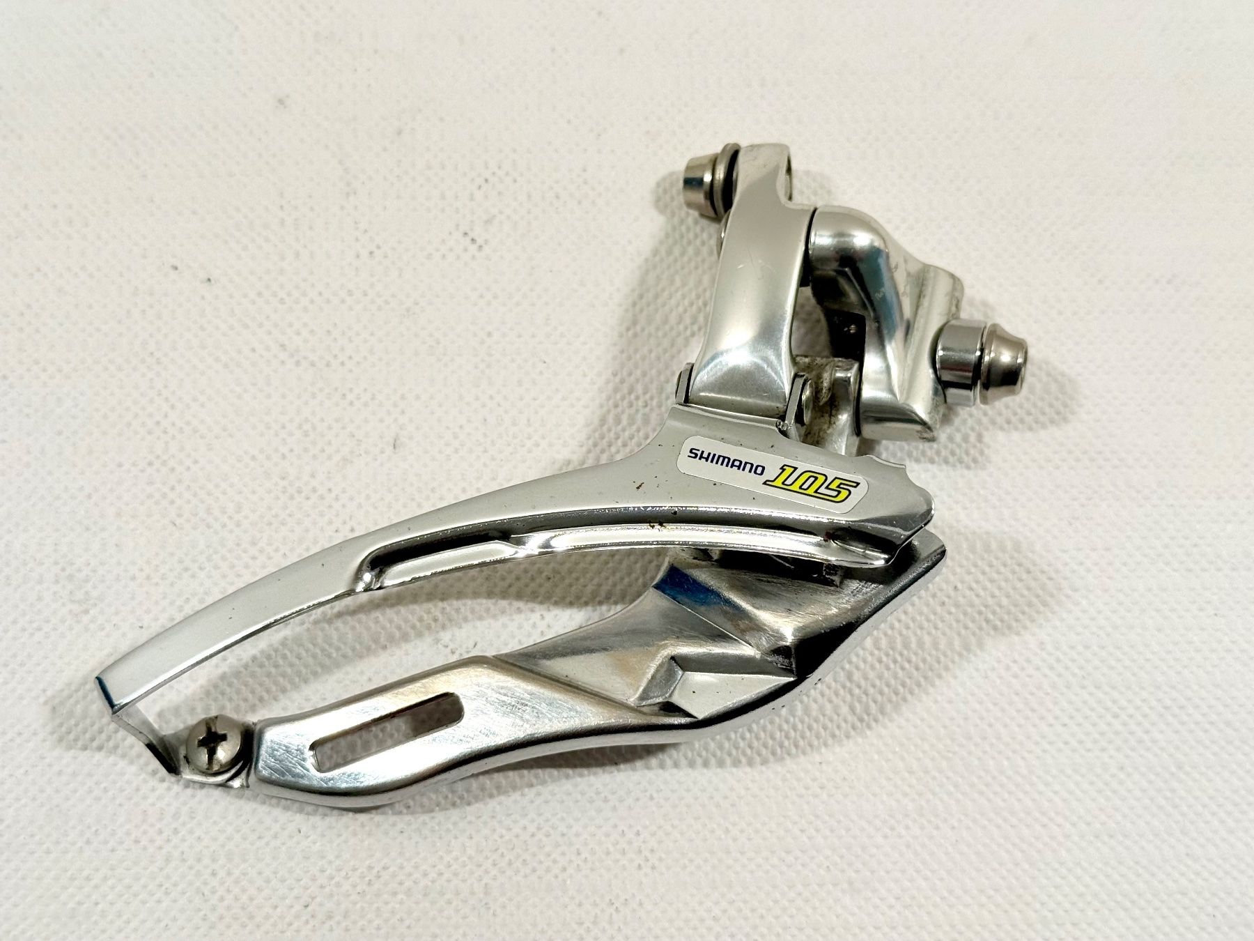 Shimano Ersatzteile: Shimano FD-5503 105 Triple Front Derailleur Umwerfer 2605 – Gebraucht aus Luzern von bikeandbeltcom