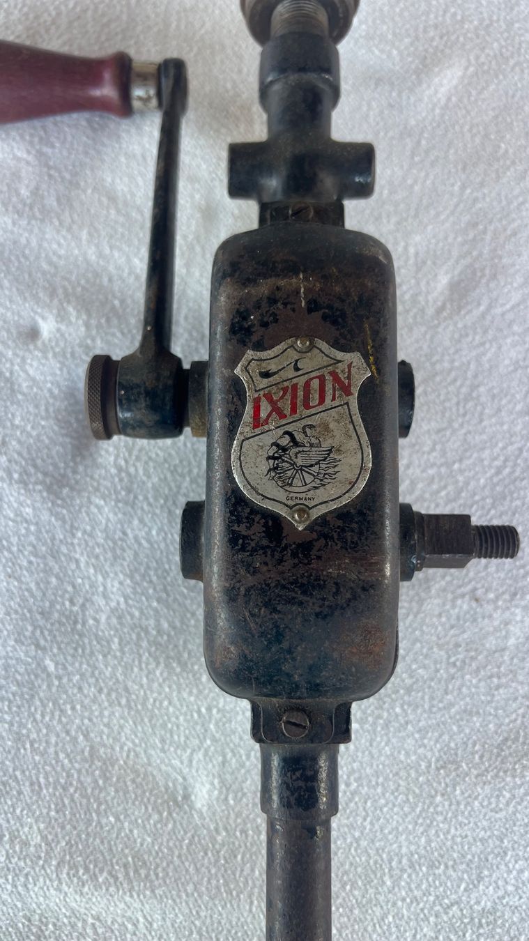 Alle Werkzeuge: Antiker Handbohrer Ixion – Gebraucht aus Schübelbach von Dolly990_2 4