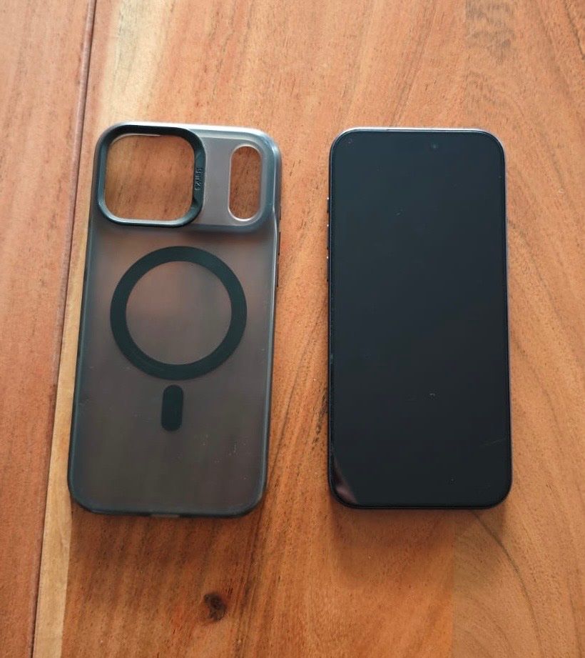 Apple Telefoni cellulari / Smartphones: iPhone 17 Pro Max – Nuovo (secondo la descrizione) da Richterswil venduto da xu32 3
