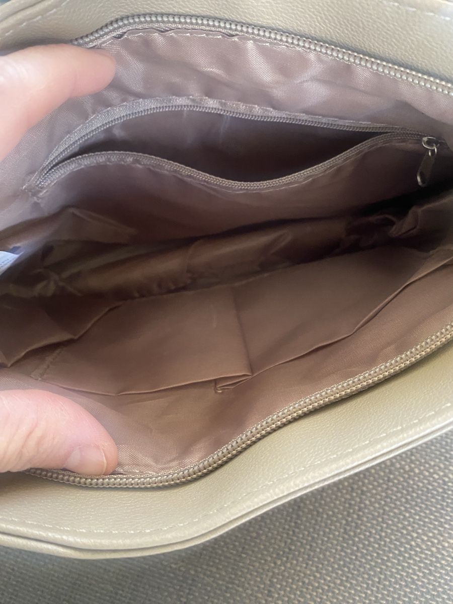 Taschen für Damen: Purse 👜 – Gebraucht aus Dietikon von Tdaf33 1