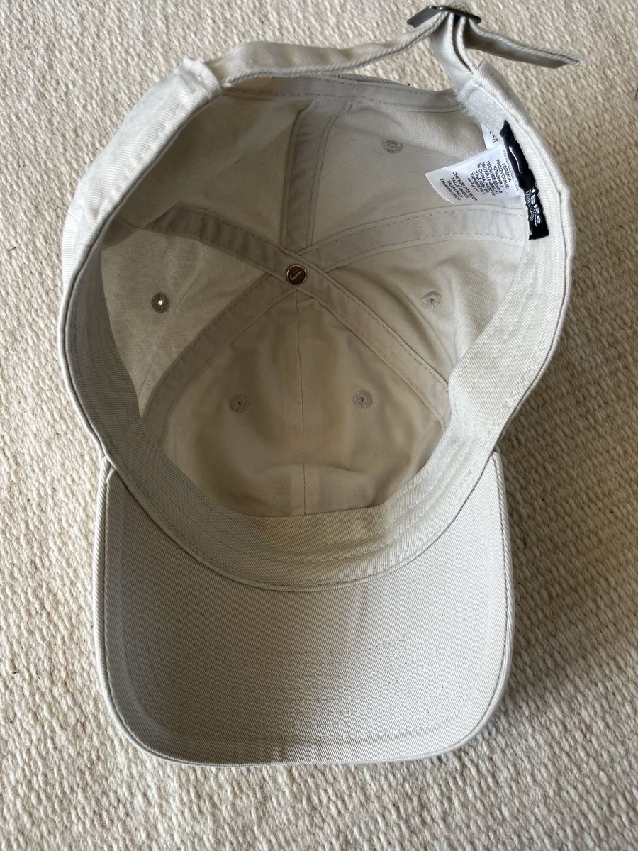 Nike Hüte, Mützen & Caps: Nike Cap beige – Gebraucht aus Zürich von BuyHappinessNow 2