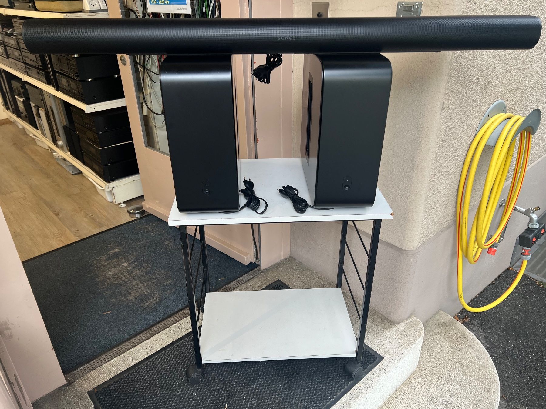 Sonos Home cinéma: Sonos Arc S45 & 2x Sub 4, Siehe alle Bilder – D'occasion à Gebenstorf par Secondtronik 2
