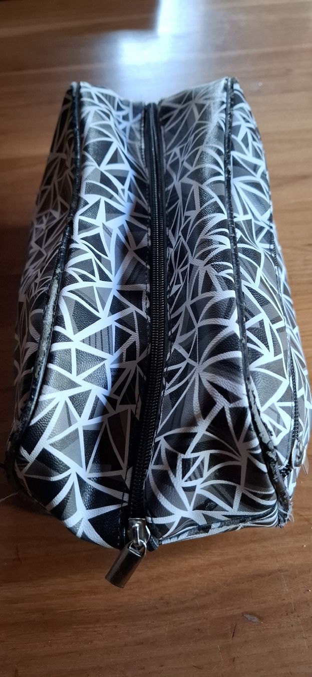 Custodie per cosmetici: Praktische Kosmetiktasche Necessaire – Usato da Niederstocken venduto da Cocos_nut 1
