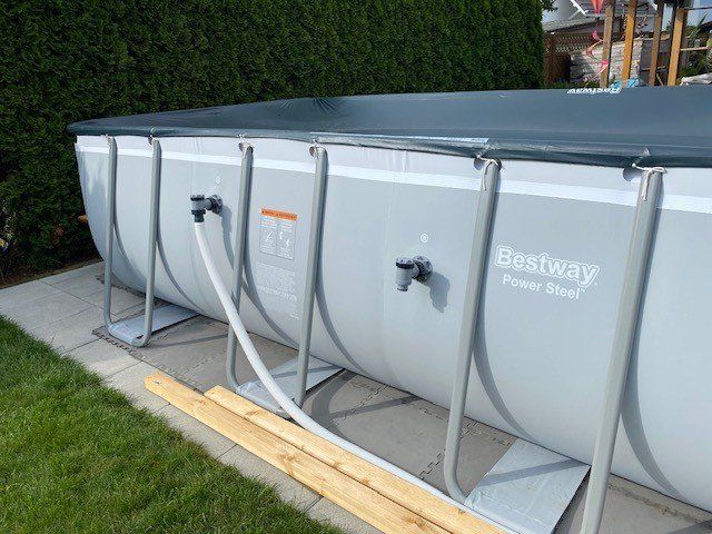 Bestway Piscine: Pool Bestway 549x274x122 cm – Usato da Oberbipp venduto da Good2You 3