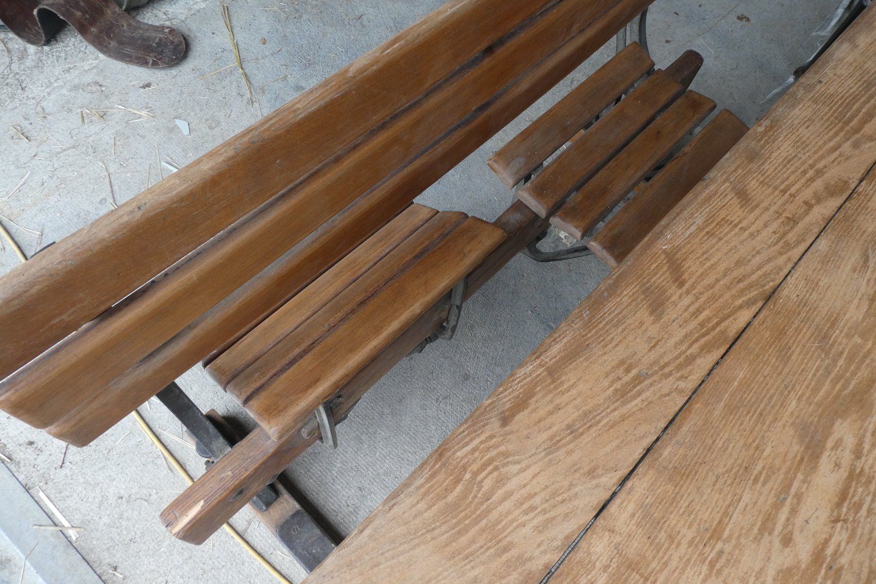 Schreibtische: Bureau d'écolier ancien – Gebraucht aus Fontaines NE von monloisir 2