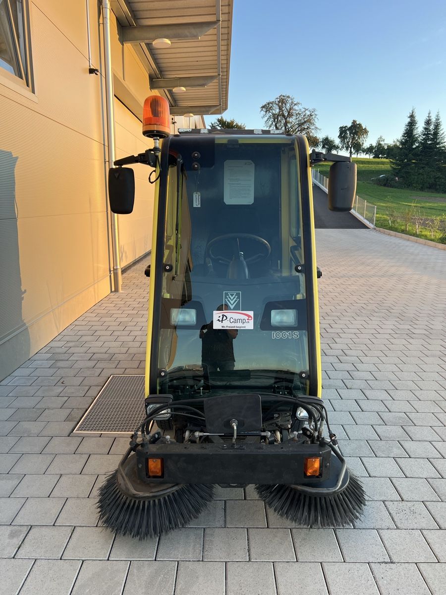 Kärcher Alle Maschinen: Kärcher Strassenwischmaschine – Gebraucht aus Hefenhofen von saturno56 5