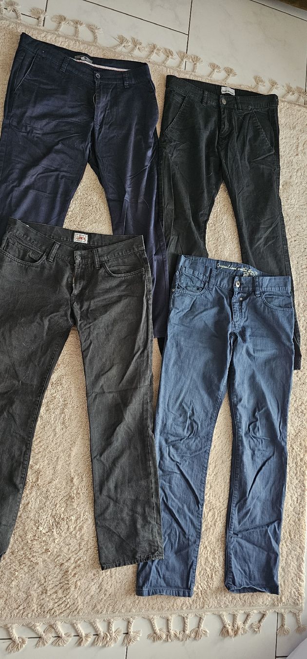 Lotti di vestiti: Herrenhosen Paket Grösse 32 – Usato da Niedergösgen venduto da topol14