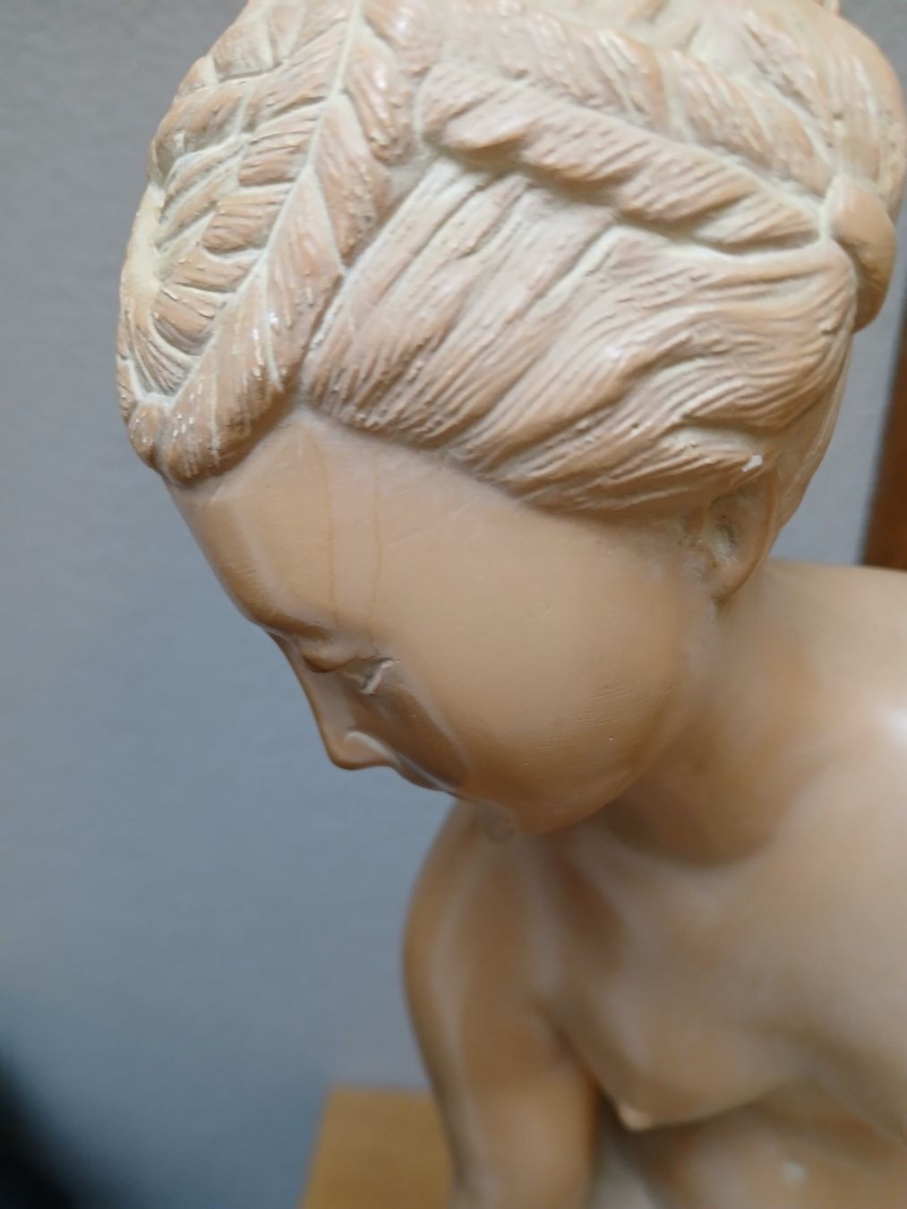 Skulpturen & Statuen: Statue décorative en plâtre - Venus au bain – Gebraucht aus Corcelles-Payerne von evalyne 6