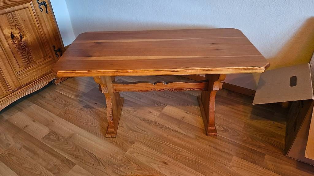 Tables: Holz Sofatisch – D'occasion à Merenschwand par jas_ym5v 1