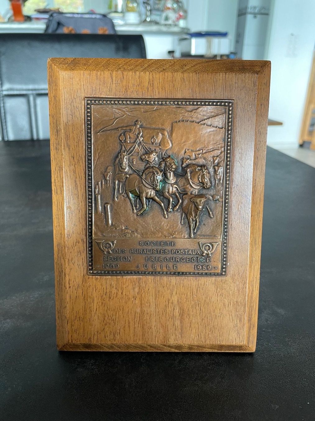 Schilder: Jubilé Buralistes Postaux Section Frib – Gebraucht aus Vallamand von Bricbracbroc82