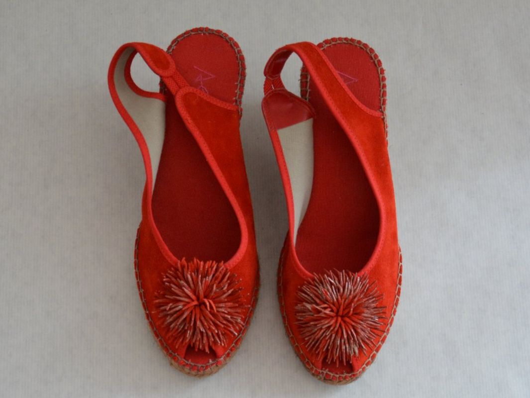 Scarpe da donna: Rote Keilsandalen Gr. 37, Sommerschuhe Espadrilles – Usato da Bern venduto da SecondWave 2