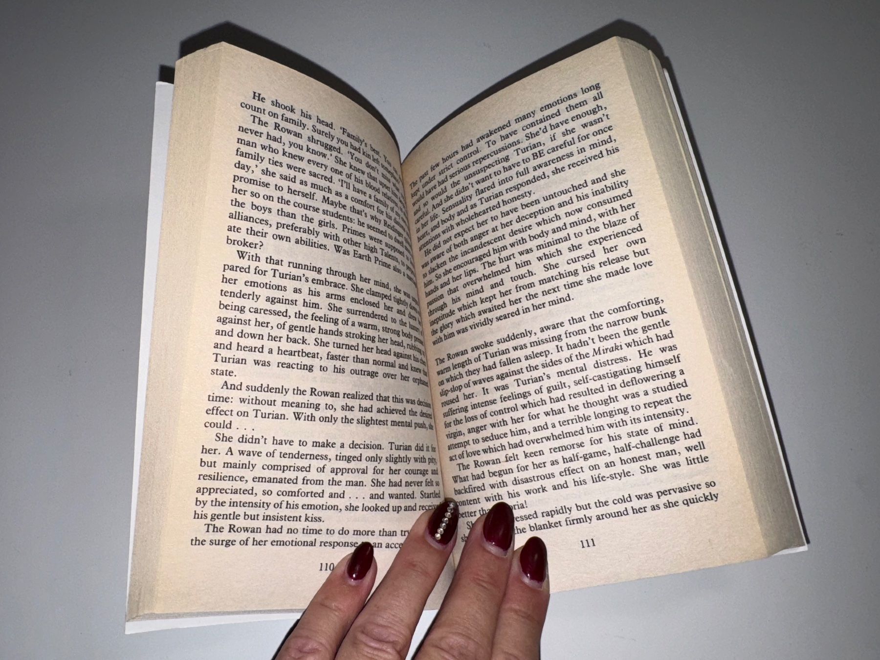 Libri: NOVEL: Ann McCaffrey, The Rowan – Usato da Grosswangen venduto da English_books 5